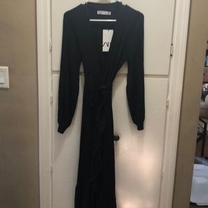 Black wrap knit dress by Zara